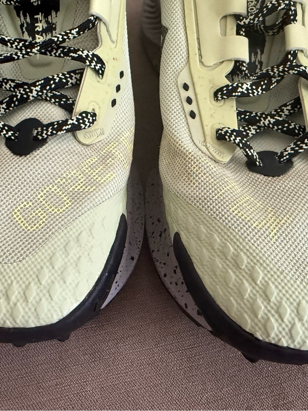 Women’s size 10 - Nike Pegasus Trail 3 GTX 'Olive Aura - Picture 3 of 8